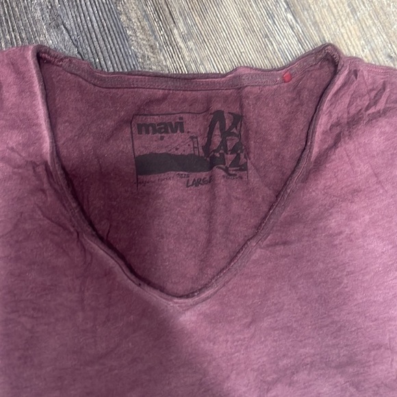 2 Mavi t shirts - Picture 7 of 9